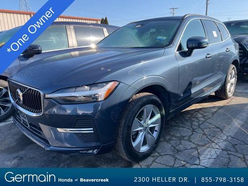 2022 Volvo XC60 B5 Momentum