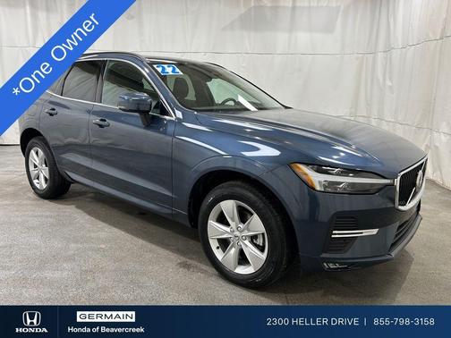 2022 Volvo XC60 B5 Momentum