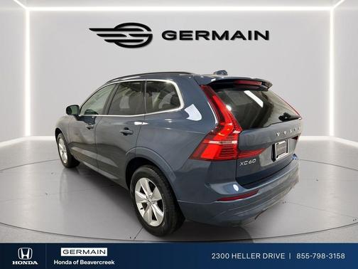2022 Volvo XC60 B5 Momentum