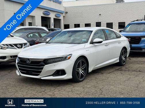 White 2022 Honda Accord Hybrid Touring