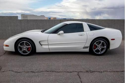 2003 Chevrolet Corvette Base