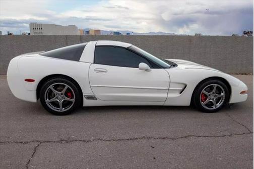 2003 Chevrolet Corvette Base