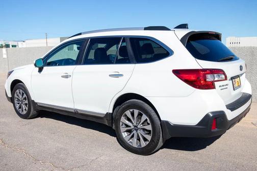 2018 Subaru Outback 2.5i Touring
