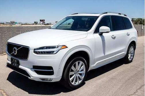 2018 Volvo XC90 T5 Momentum