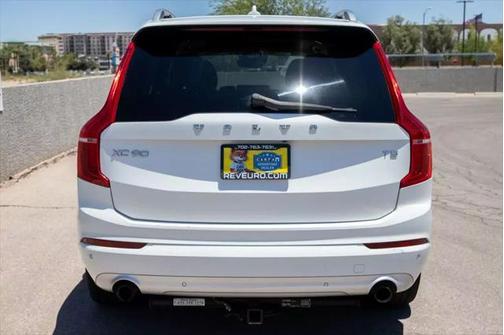 2018 Volvo XC90 T5 Momentum