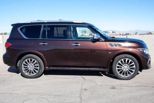 2017 INFINITI QX80 Base