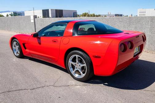 2001 Chevrolet Corvette Base