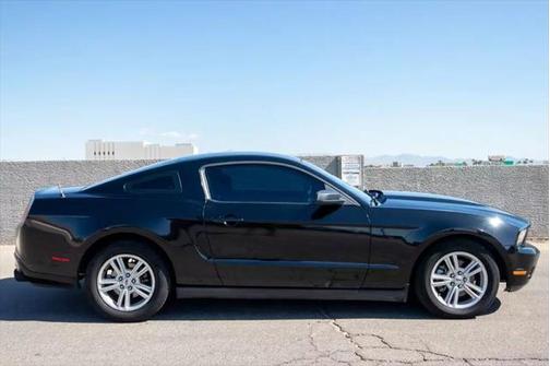 2012 Ford Mustang V6 Premium