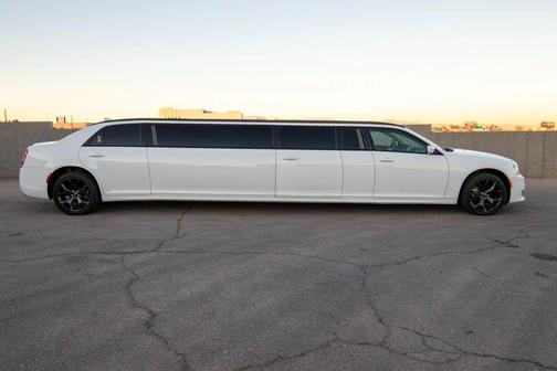 2021 Chrysler 300 Touring