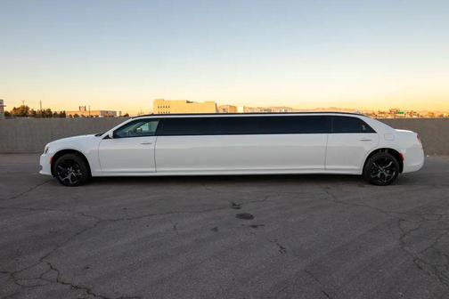 2021 Chrysler 300 Touring