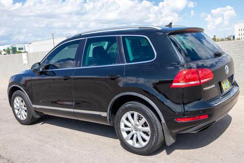 2012 Volkswagen Touareg VR6 Sport