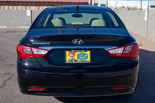 2012 Hyundai SONATA GLS