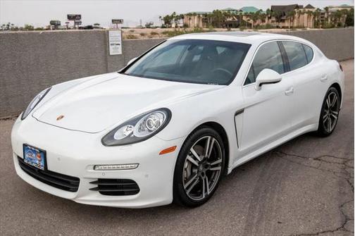 2014 Porsche Panamera 4