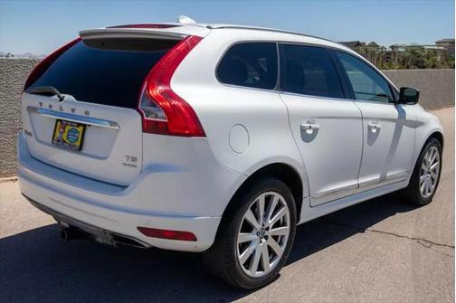 2017 Volvo XC60 T5 Inscription