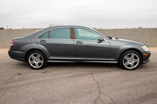 2007 Mercedes-Benz S-Class S 550 Sedan 4D