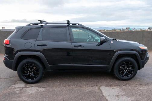 2015 Jeep Cherokee Sport