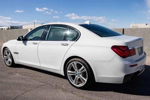 2015 BMW 750 I