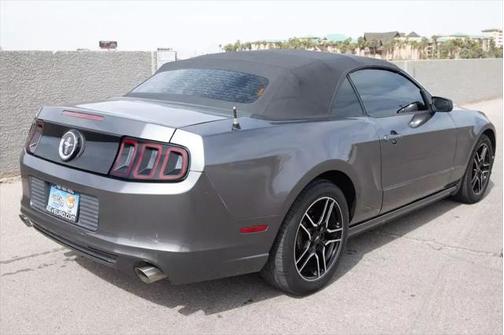 2014 Ford Mustang V6