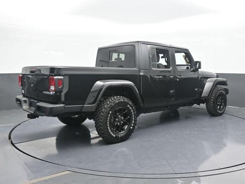 2024 Jeep Gladiator Sport