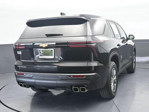 Mosaic Black Metallic 2024 Chevrolet Traverse LS