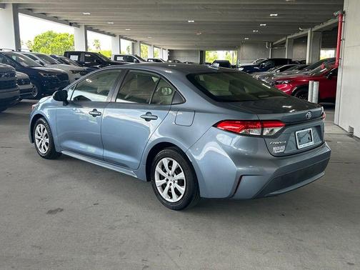 CELESTITE 2020 Toyota Corolla LE