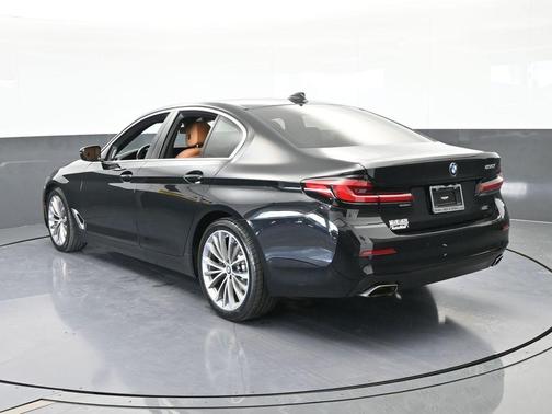 2022 BMW 530 i