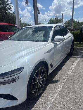 Uyuni White 2025 Genesis G70 2.5T
