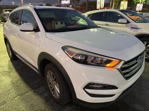 2018 Hyundai TUCSON SEL
