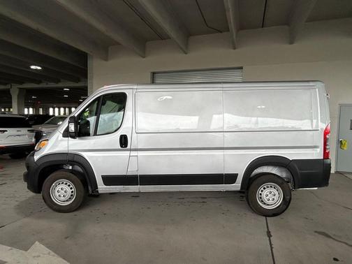 2025 RAM ProMaster 2500 Base