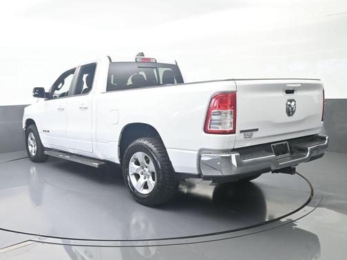 Bright White Clearcoat 2022 RAM 1500 Big Horn