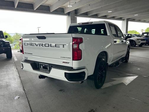 Summit White 2022 Chevrolet Silverado 1500 Limited Custom
