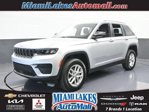 2024 Jeep Grand Cherokee Laredo