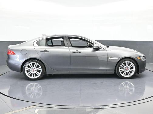 2019 Jaguar XE 25t Premium