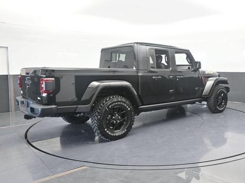 2024 Jeep Gladiator Sport