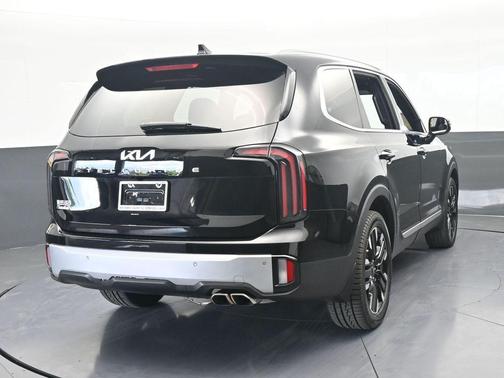 Ebony Black 2024 Kia Telluride SX