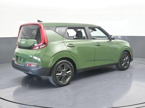 2022 Kia Soul EX