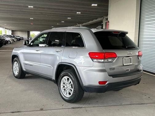 2019 Jeep Grand Cherokee Laredo E