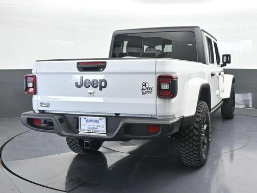 2024 Jeep Gladiator Sport