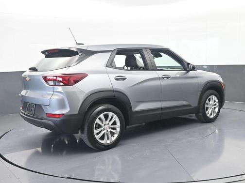 Sterling Gray Metallic 2023 Chevrolet Trailblazer LS