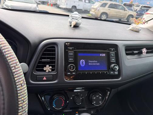 Gray 2020 Honda HR-V LX