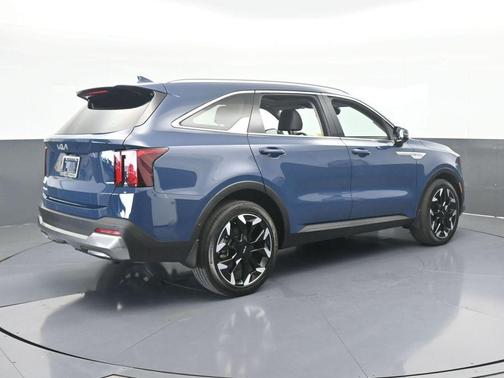 2025 Kia Sorento SX