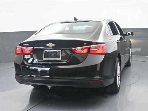 Mosaic Black Metallic 2025 Chevrolet Malibu LT