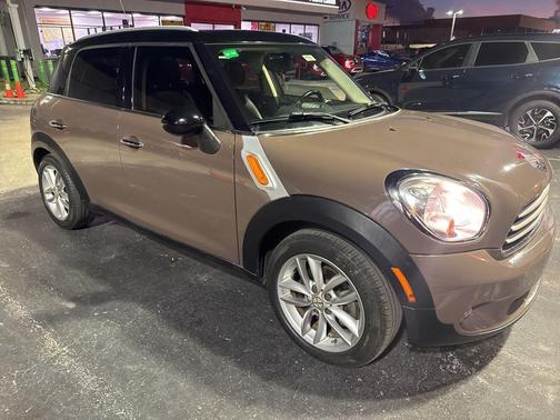 2012 MINI Cooper Countryman Base