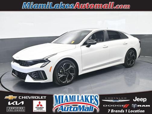 Snow White Pearl 2025 Kia K5 GT-Line