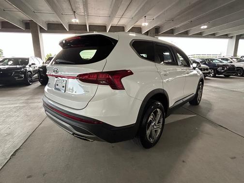 Quartz White 2022 Hyundai SANTA FE SE