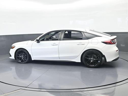 White 2023 Honda Civic Sport
