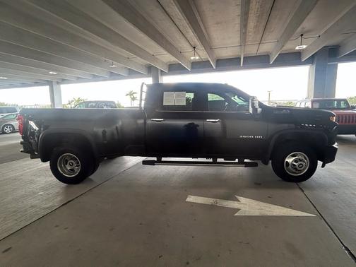 Black 2022 Chevrolet Silverado 3500 High Country