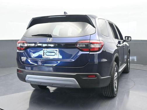 2023 Honda Pilot EX-L 8-Passenger
