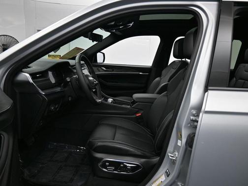 2024 Jeep Grand Cherokee L Overland