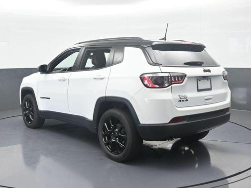 2023 Jeep Compass Altitude